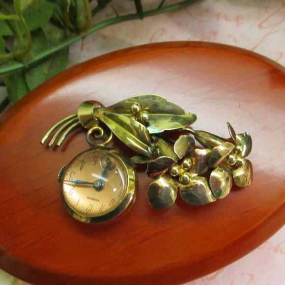HARMAN Sterling Vermeil Mechanical Watch Brooch ~ 1930s Floral Wind Up Watch Pin - Picture 2 of 14